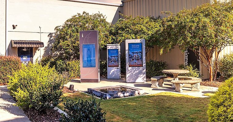 Revamp Your Lobby with Cutting-Edge Kiosks - Get a Quote Now 2 LcdSLD Outdoor Kiosk LcdSLD