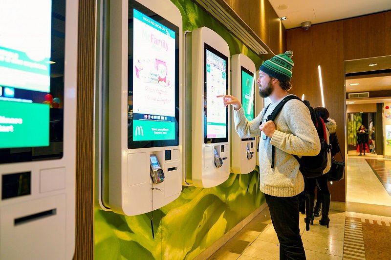 Revolutionize Your Business with China's Top Kiosk Supplier 2 LcdSLD Retail LcdSLD